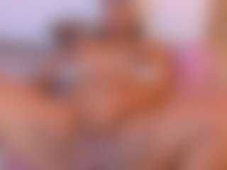 esmeralda-bigbotty's Live Sex Cam Show