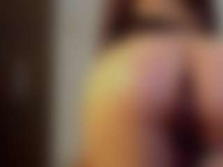 Live cam show with lucia ferrer - Strip MILF on Nude Live Now