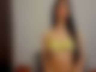 lucia ferrer MILF webcam performer live streaming