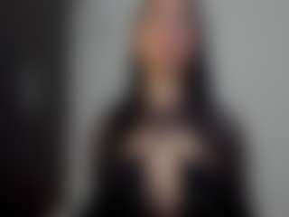 lucia ferrer MILF webcam performer live streaming