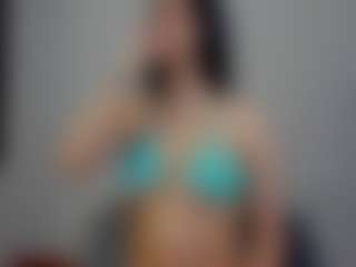 lucia ferrer MILF webcam performer live streaming
