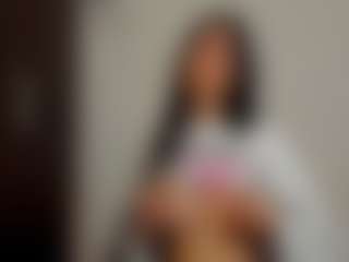 Live cam show with lucia ferrer - Spy MILF on LiveSexCams6