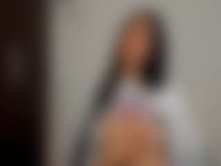 Live cam show with lucia ferrer - Fingering on Soda Cam