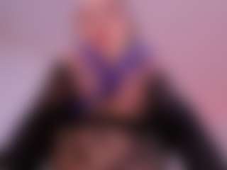 zoe-cruz21's Live Sex Cam Show