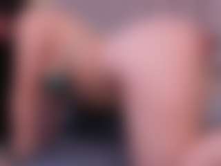 zoe-cruz21's Live Sex Cam Show