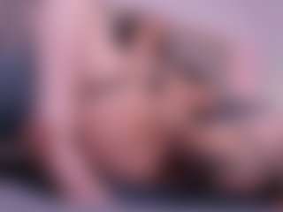 Live cam show with zoe-cruz21 - Big Tits on livesuperchat.net