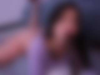 zoe-cruz21's Live Sex Cam Show