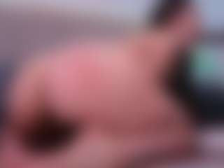 zoe-cruz21's Live Sex Cam Show