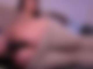 zoe-cruz21's Live Sex Cam Show