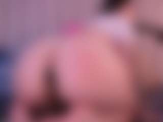zoe-cruz21's Live Sex Cam Show