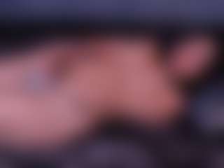 zoe-cruz21's Live Sex Cam Show