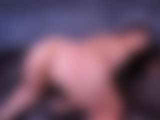 zoe-cruz21's Live Sex Cam Show