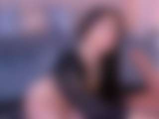 zoe-cruz21's Live Sex Cam Show
