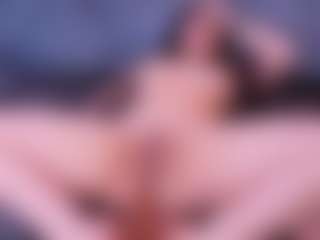 zoe-cruz21's Live Sex Cam Show