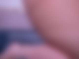 zoe-cruz21's Live Sex Cam Show