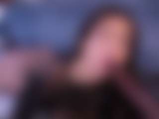 zoe-cruz21's Live Sex Cam Show