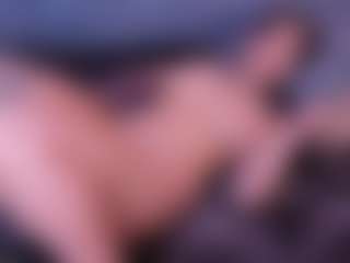 zoe-cruz21's Live Sex Cam Show