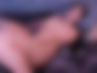 zoe-cruz21's Live Sex Cam Show