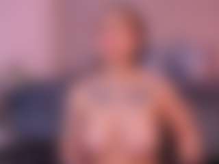zoe-cruz21's Live Sex Cam Show