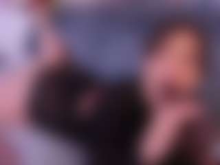 zoe-cruz21's Live Sex Cam Show