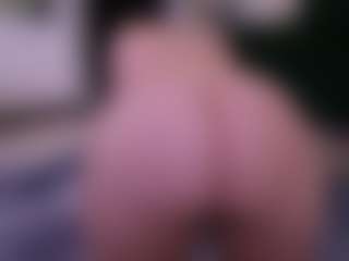 zoe-cruz21's Live Sex Cam Show