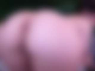 zoe-cruz21's Live Sex Cam Show