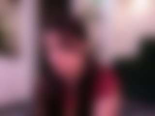 Live cam show with zoe-cruz21 - Living Room on Camsoda