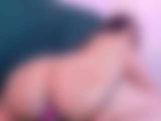 Live cam show with AgathaLynx - Thick on CamwithHer