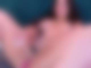 Live cam show with AgathaLynx - Chubby on fapnchat