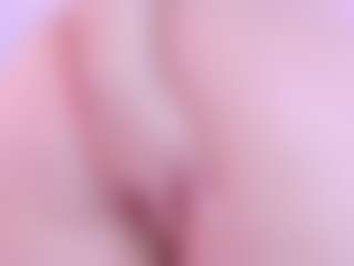 Live cam show with AgathaLynx - Small Tits on luckytryst.com