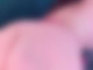 Live cam show with AgathaLynx - Twerk on UwU Esports