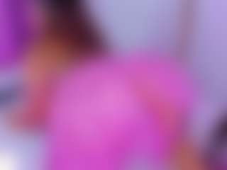 Live cam show with amor-smith - Brown Eyes Blonde Hair on Camsoda