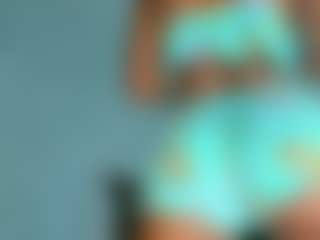 Live cam show with Hellen-Sky - Ebony on Sweet Sext | colombia