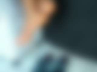 Live cam show with Hellen-Sky - Ebony on StripNow | colombia