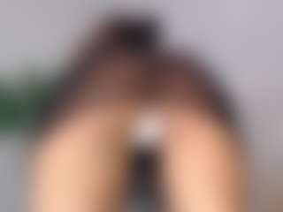 Live cam show with Hellen-Sky - Ebony on Camming Site | colombia