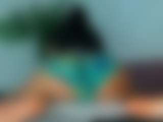 Live cam show with Hellen-Sky - Bedroom Black on Chatstar