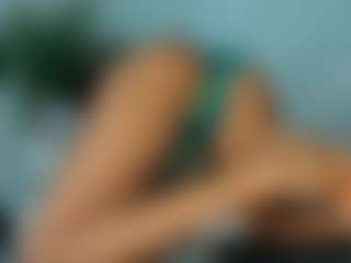 Live cam show with Hellen-Sky - Bedroom Black on AdultVida.com