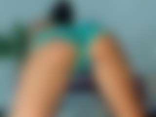 Live cam show with Hellen-Sky - Camel Toe on Camsoda