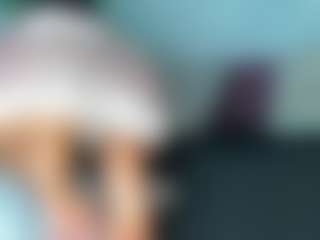 Live cam show with Hellen-Sky - Ebony on madthumbs | colombia