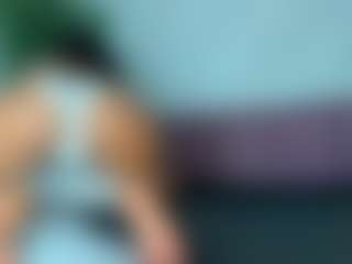 Live cam show with Hellen-Sky - Body Massage on Camsoda