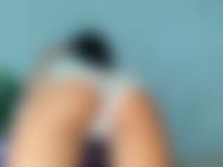 Live cam show with Hellen-Sky - Living Room on UwU Esports