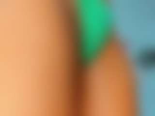 Live cam show with Hellen-Sky - Body Massage on chickslive.net