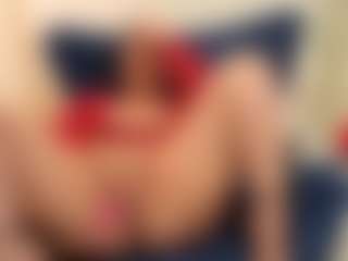 karennlenoy MILF webcam performer live streaming
