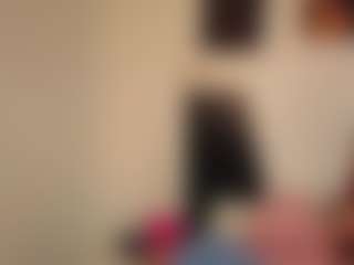 Live cam show with karennlenoy - Brown Eyes Mature on Camiplay Live
