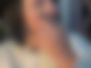 karennlenoy MILF webcam performer live streaming