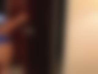 Live cam show with karennlenoy - Bedroom on Camsoda