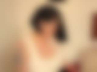 karennlenoy MILF webcam performer live streaming