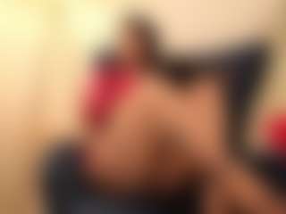 karennlenoy MILF webcam performer live streaming