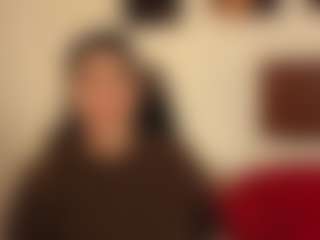 Live cam show with karennlenoy - Amateur Curvy on Fit Hotties