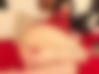 Live cam show with karennlenoy - Shaved Pussy MILF on Instabang